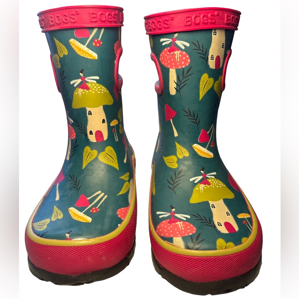 Bogs Kids' Red and Green Skipper Mushroom Waterproof Rain Boots Size 6